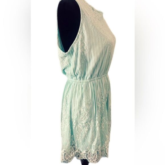 Eyeshadow mint, green lace dress size Large. ￼ - Picture 3 of 8